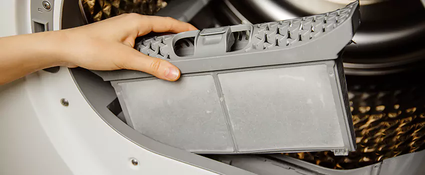 Signs Of A Clogged Dryer Lint Trap in Vincennes, Indiana